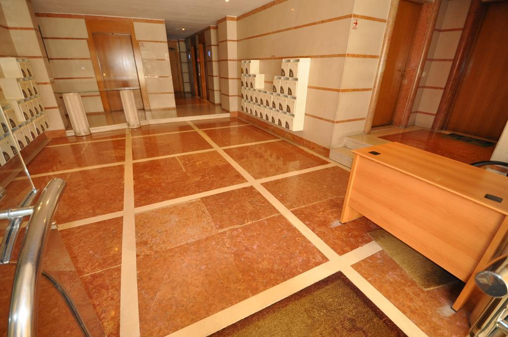 Apart Lisbon Pool Metro Garage Apartment *